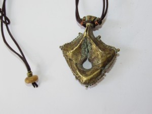 Gioiello ornamentale indonesiano (Mamuli)