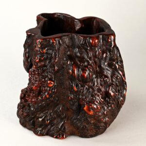 Large antique Chinese brush holder in natural briarwood with antique patina, an object of study for wenren scholars, Ming-Qing period, solid wood, large size.