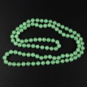 Collana lunga in giada naturale verde chiaro con perle da 8 mm separate da nodi