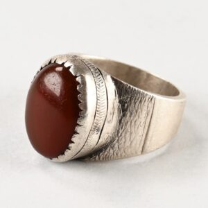 Antique Tuareg men's silver ring with large agate from Niger<br/> <br/> <br/>