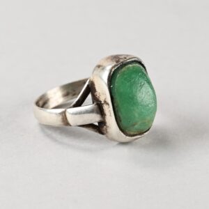 High-grade silver ring with a natural amazonite stone set on the front section.<br/>